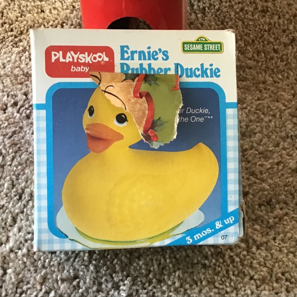 Playskool Sesame Street Ernie’s Rubber Duckie  C 1985